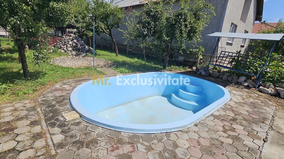 Vila generoasa cu piscina,garaj subteran si curte cu terasa-Turda - Poză 3