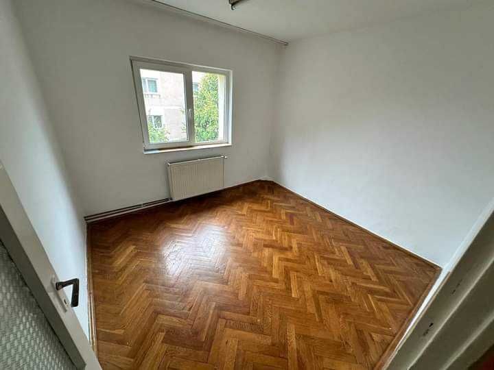 BRASADAS vinde ap 4 cam etaj 3/4 Micro 16. - Poză 5