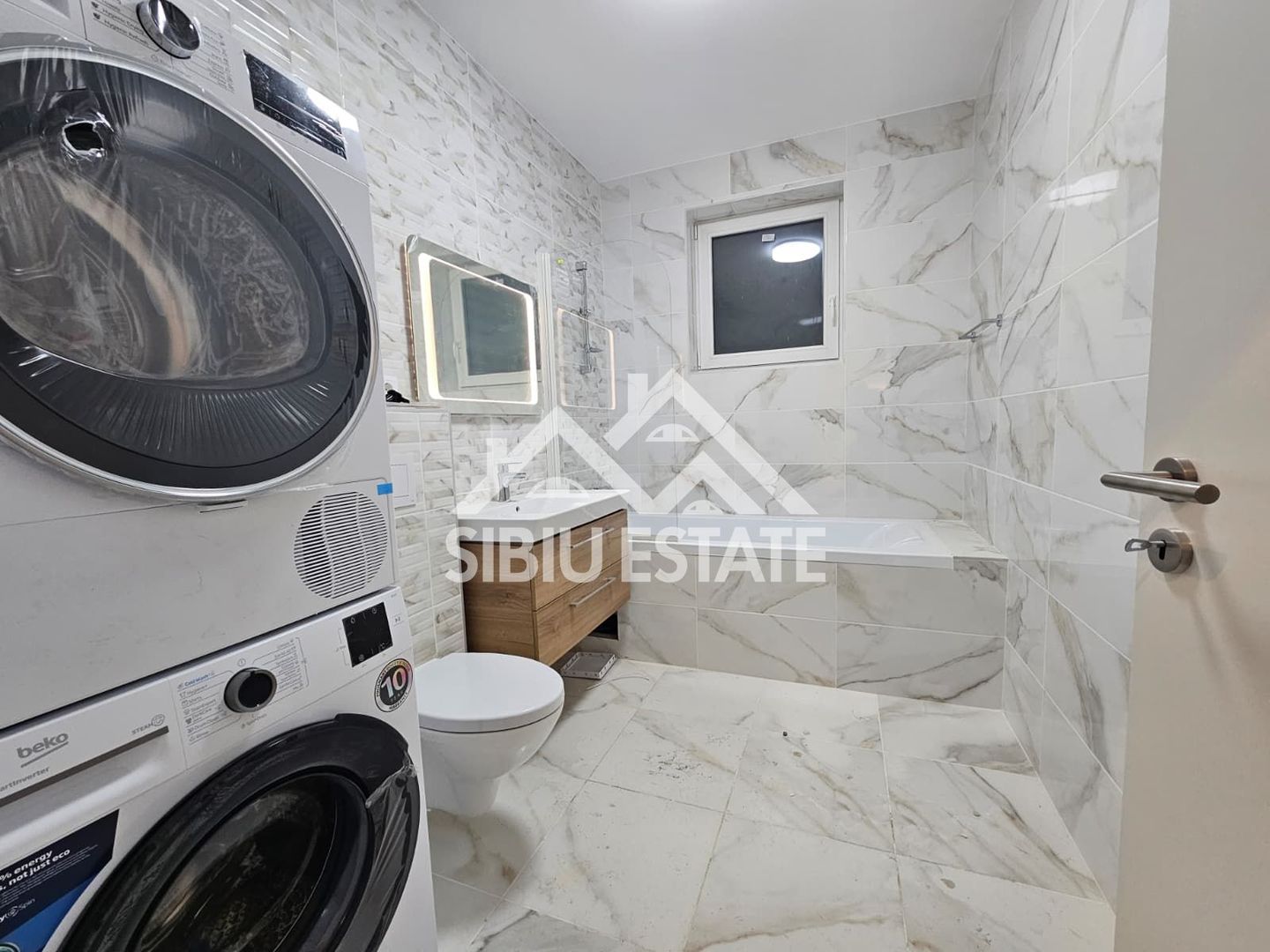 Casa de inchiriat, 4 camere, 2 bai, Sibiu Calea Cisnadiei - Poză 3