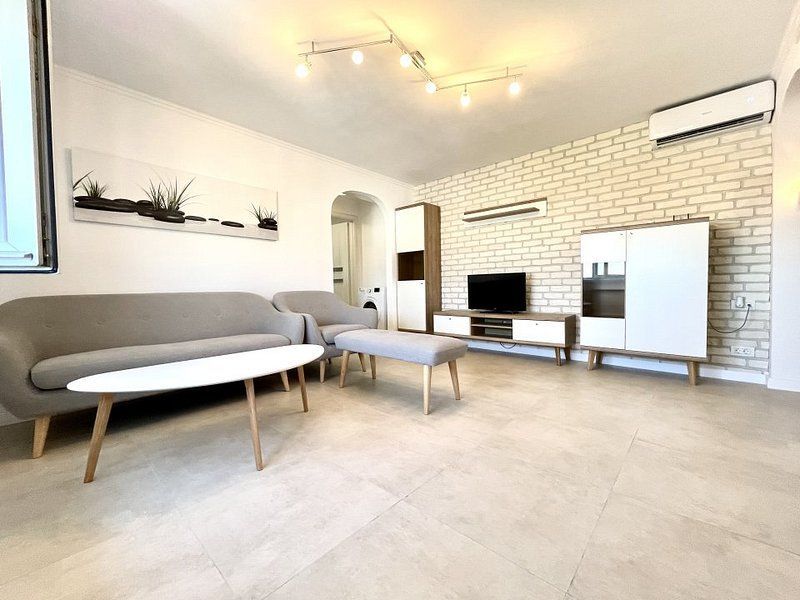 Apartament în Piața Victoriei, de închiriat, 2 camere - Poză 1