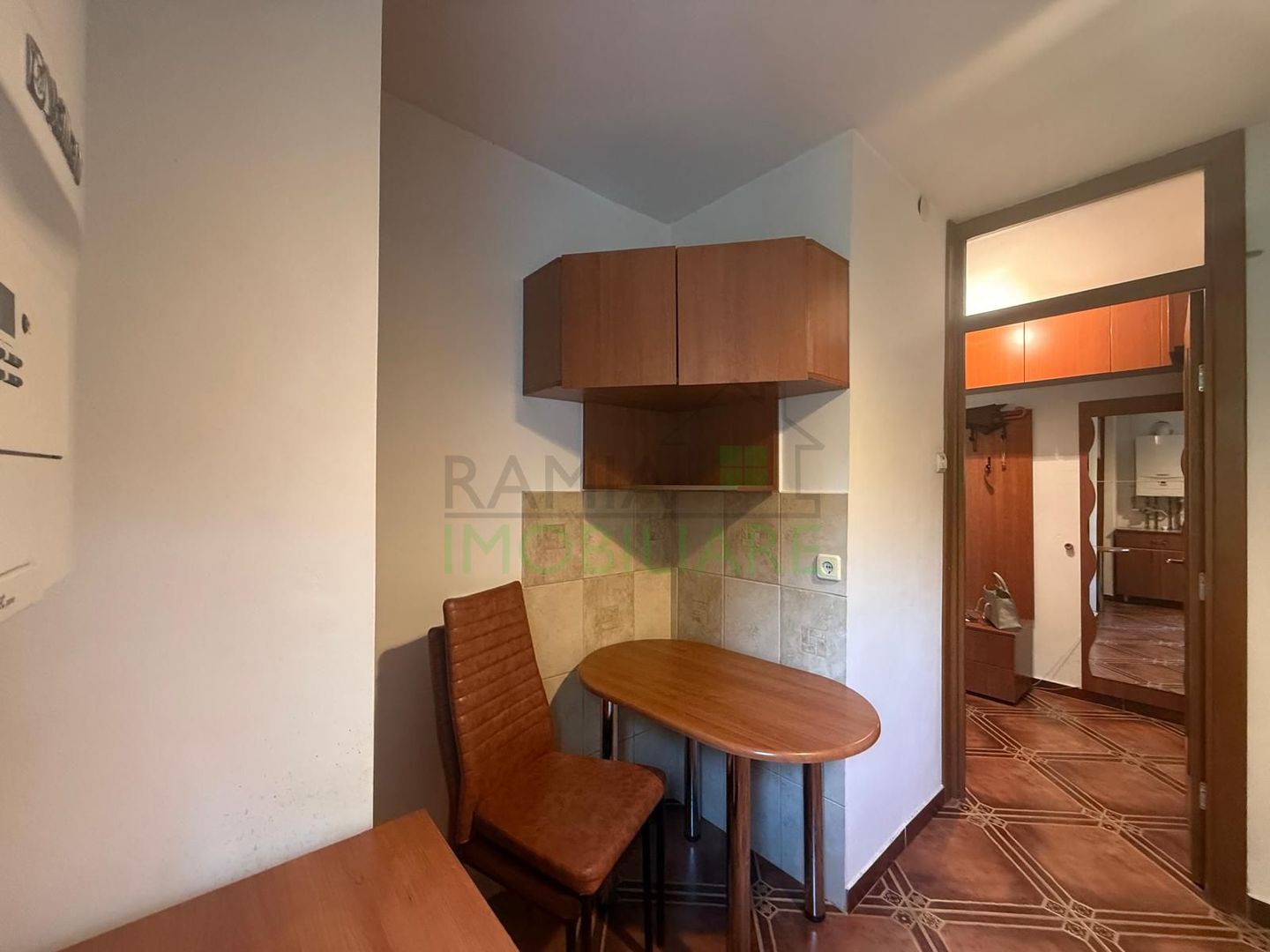 Apartament spațios cu 2 camere, etaj intermediar, mobilat – Astra - Poză 2