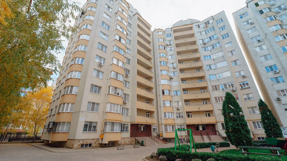 Apartament cu 3 camere I Buiucani I Alba Iulia - Poză 1