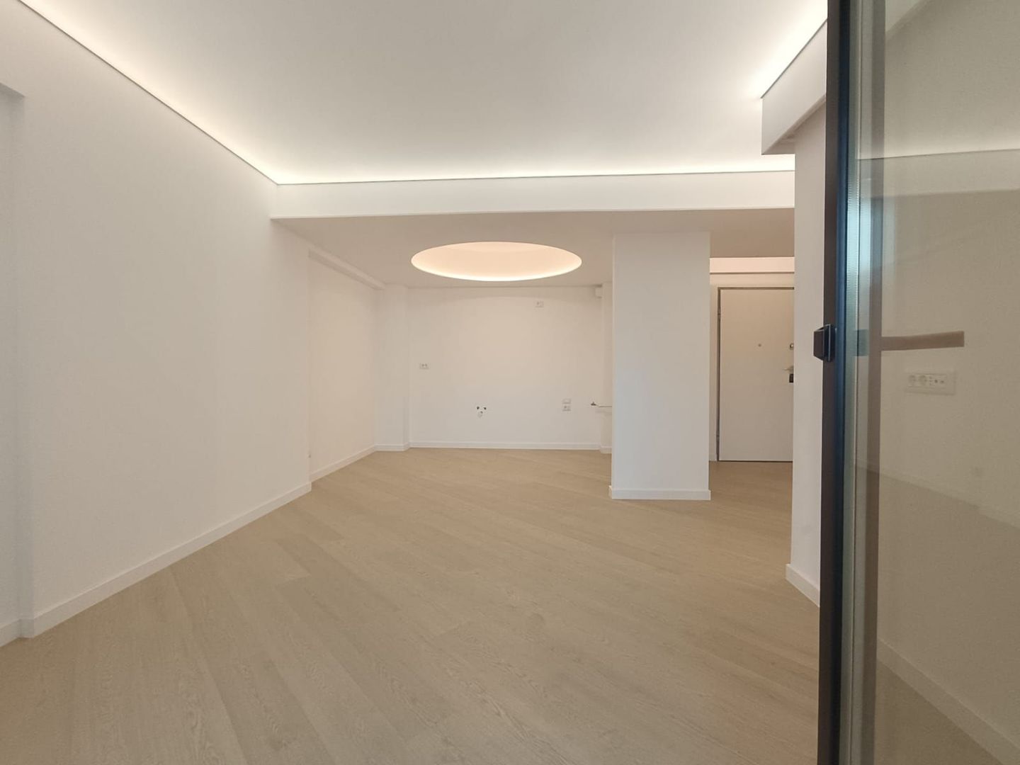 Apartament 3 camere NOU NEFOLOSIT Cortina NORTH - Poză 4