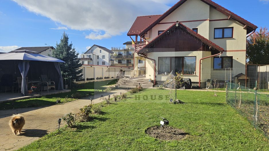 Casă individuala cu 5 camere, 270 mp, Tractorul - Coresi - Poză 1