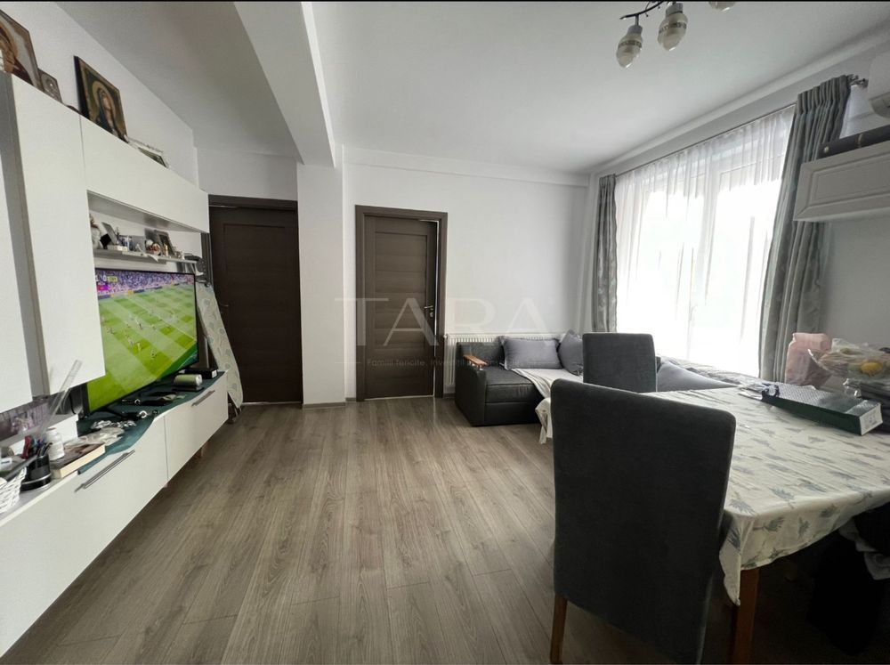 Apartament cu 3 camere în Grigorescu, zona noua, finisat si mobilat! - Poză 1