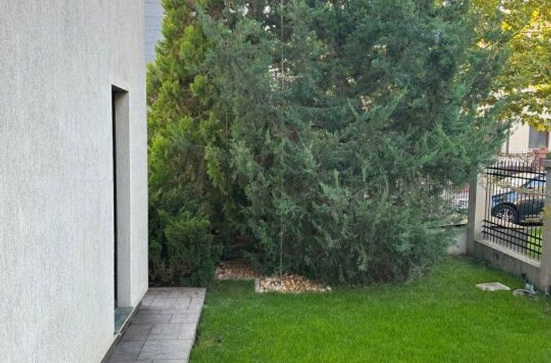 Vila lux de vanzare in cel mai dorit complex din Erou Iancu Nicolae-locatie rara - Poză 44