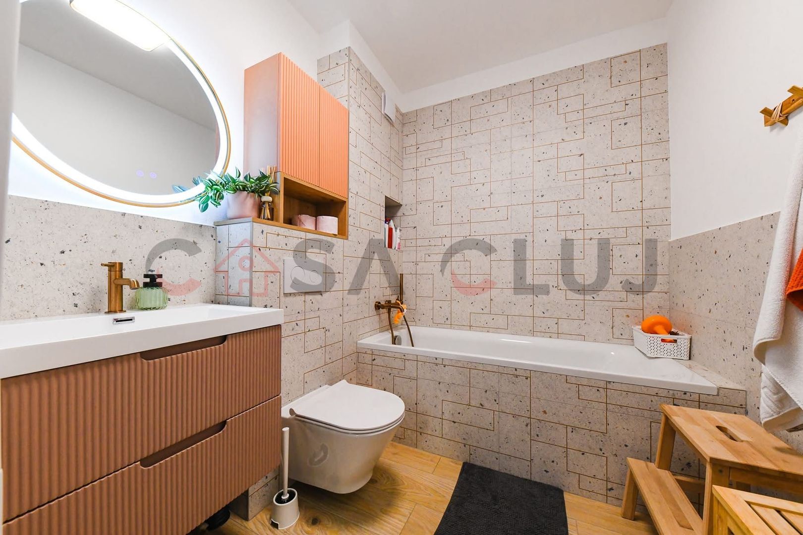 3 camere, bloc nou, etaj intermediar - Poză 7