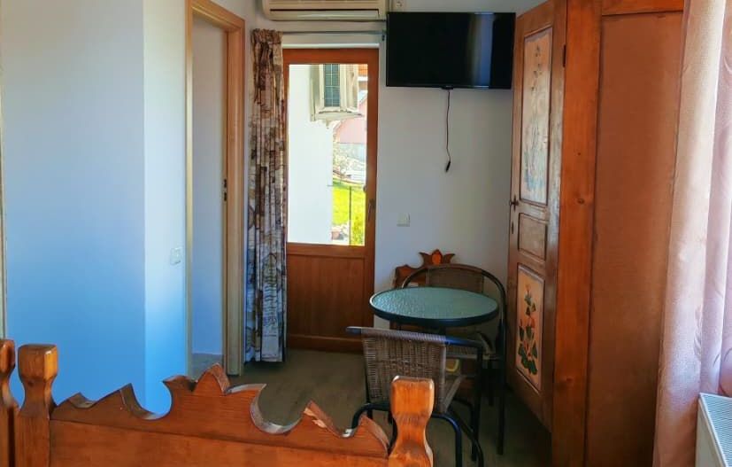 Casa / vila,  pensiune investitie zona Sacele, Brasov - Poză 15