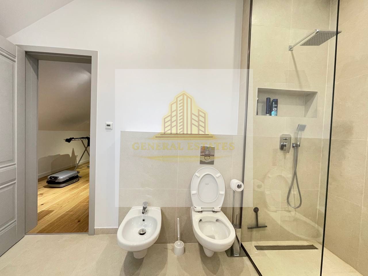 Casă cu design modern & suflet autentic – 200 m² de confort și rafinam - Poză 36