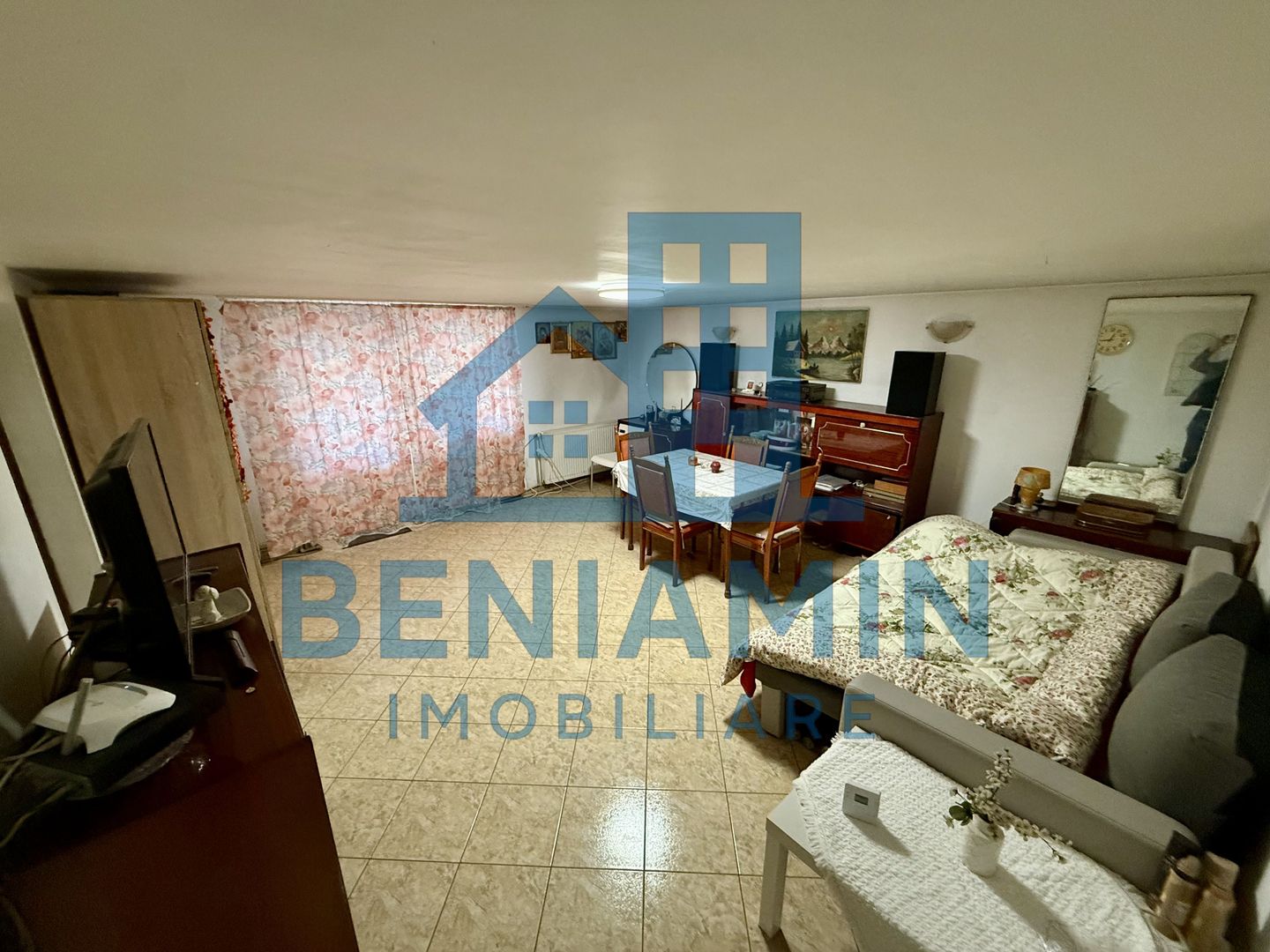 Casa spatioasa - D+P+1+M - 226mp - Bibescu - 1Mai - Poză 1