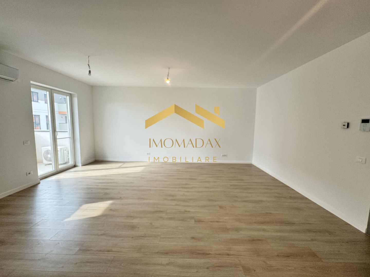 Aradului- 2 Camere-Etaj 1 - Poză 2