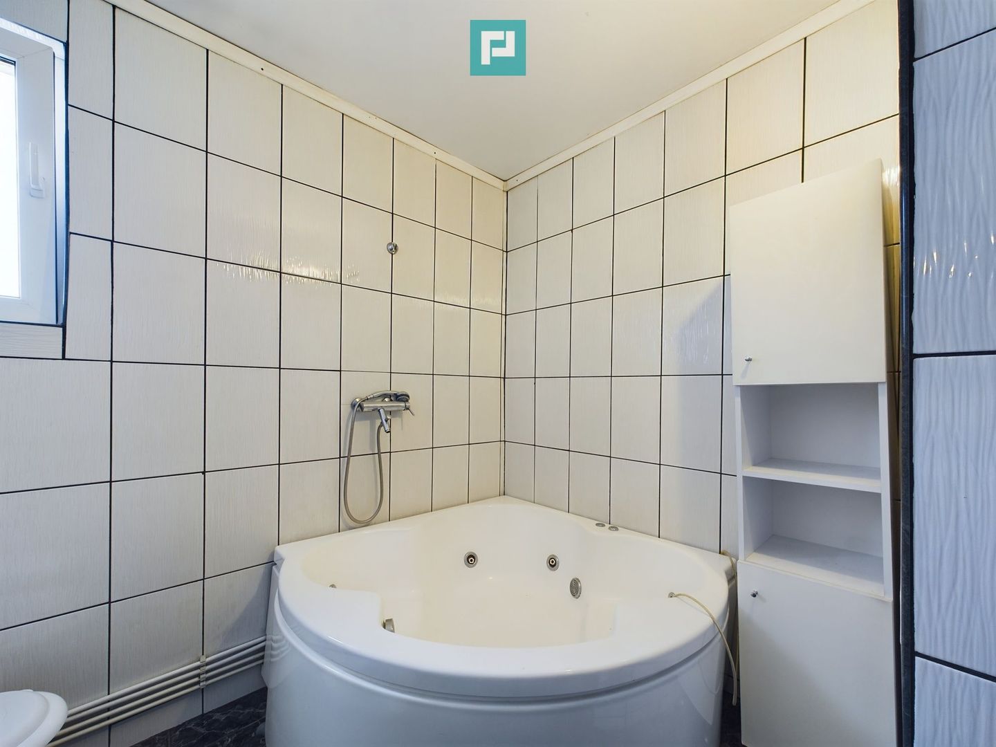 Casă  în zona Crișan - Poză 28