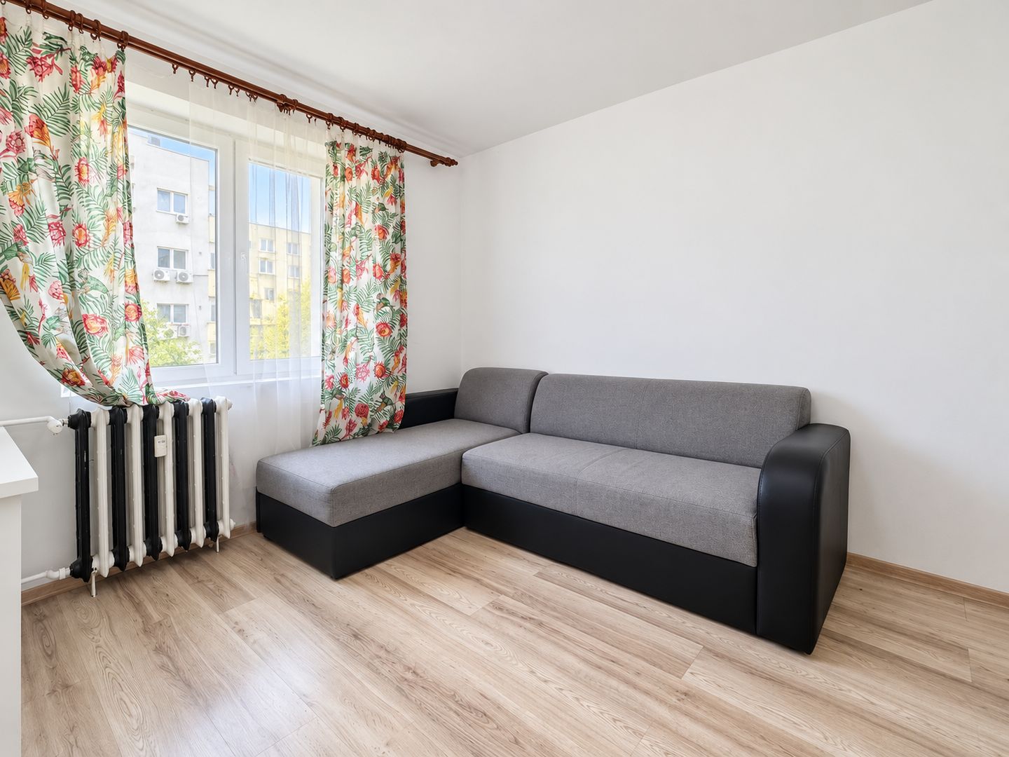 Apartament cu 3 camere de vanzare in zona Radovanu/Colentina - Poză 13