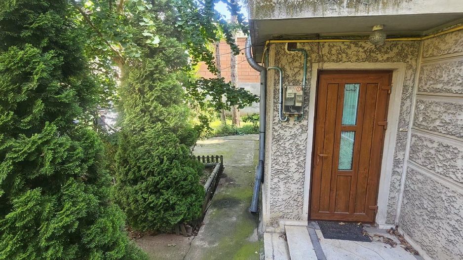 De vanzare  -  Casa P+1E - Alea Trandafirilor - 220.000 euro - Poză 17