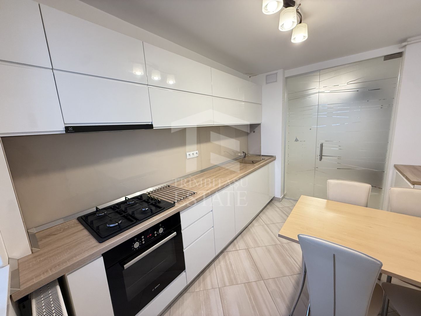 Apartament 4 camere Lacul Tei Teiul Doamnei - Poză 9
