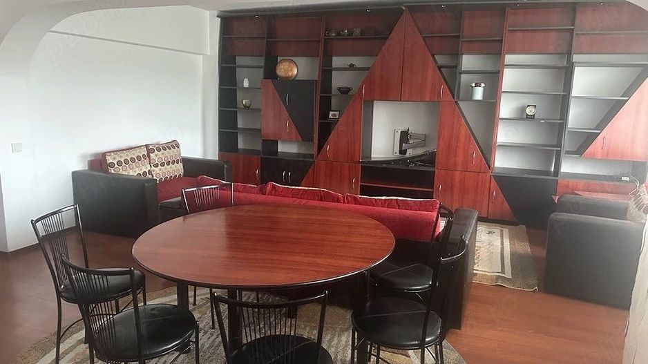 Apartament decomandat 3 camere - Poză 2