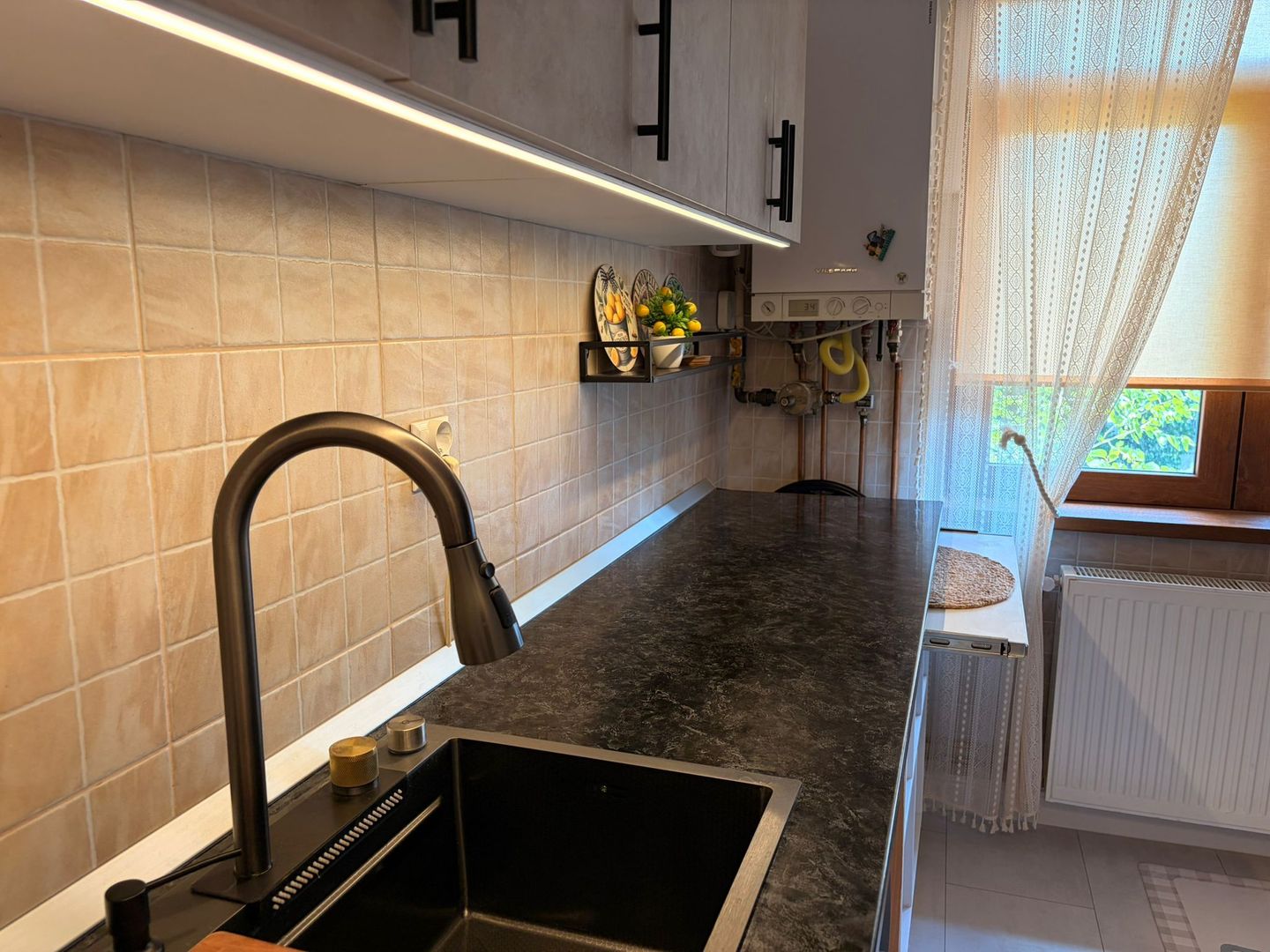De inchiriat apartament cu 2 camere zona centrala - Poză 16