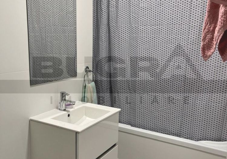 Apartament de 3 camere, modern, 60mp, parcare, zona Golden Tulip - Poză 5
