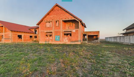 Proprietate impresionantă între Curtici și Macea