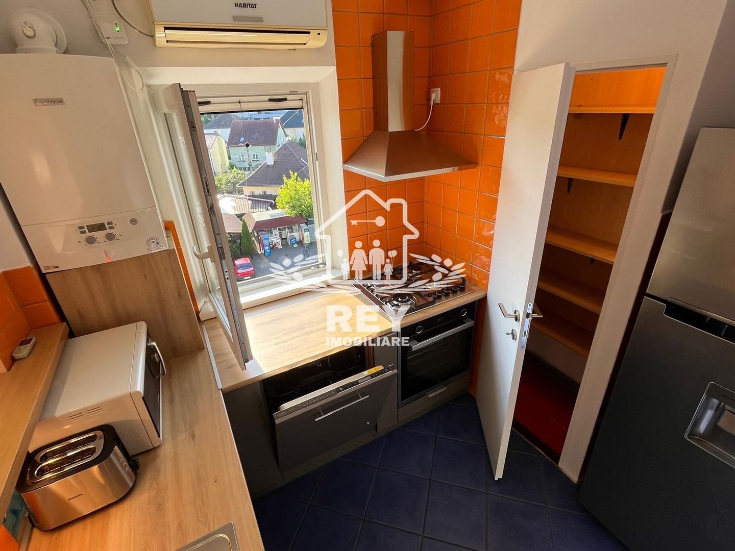 Inchiriez apartament 4 camere in Cartier Strand - Sibiu - Poză 5