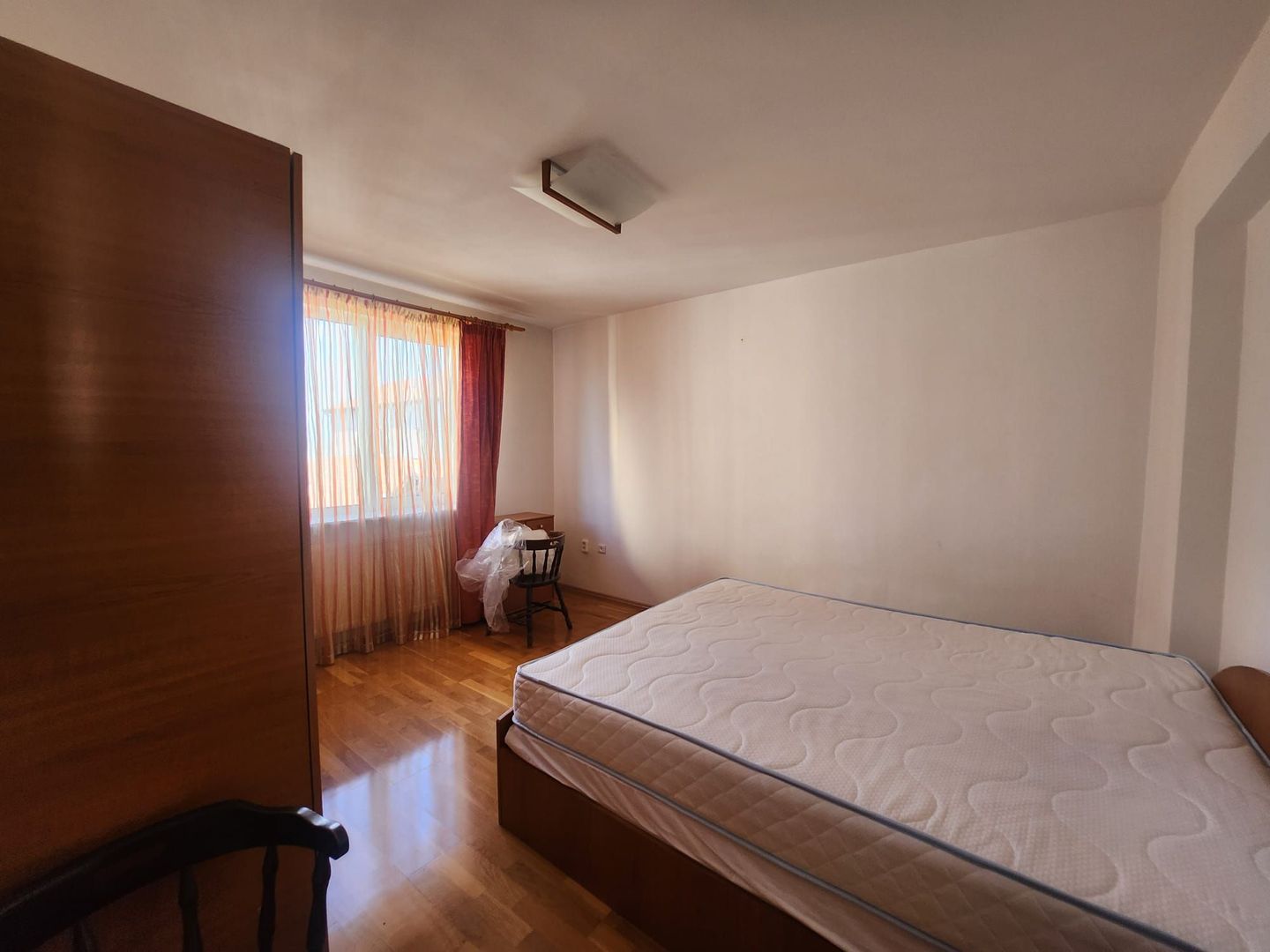 Apartament de vanzare Gh. Doja pe 3 nivele - Pitesti - Poză 10