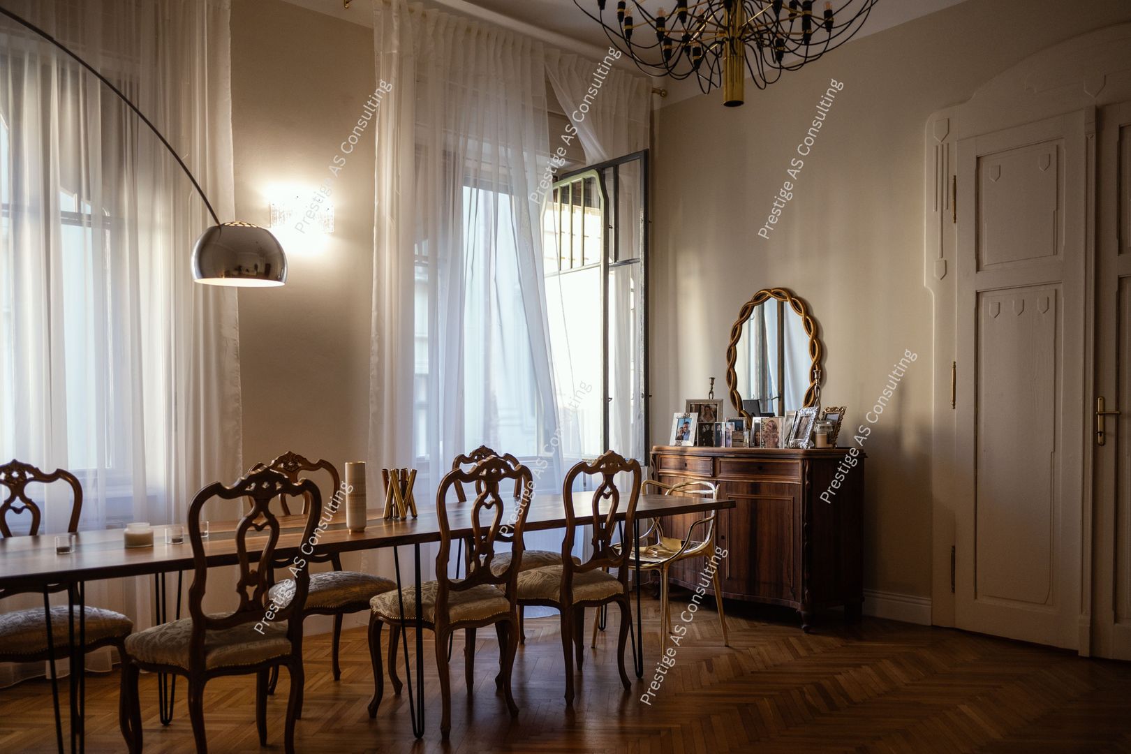 Apartament istoric 2 Camere - ULTRACENTRAL - Timisoara - Poză 2