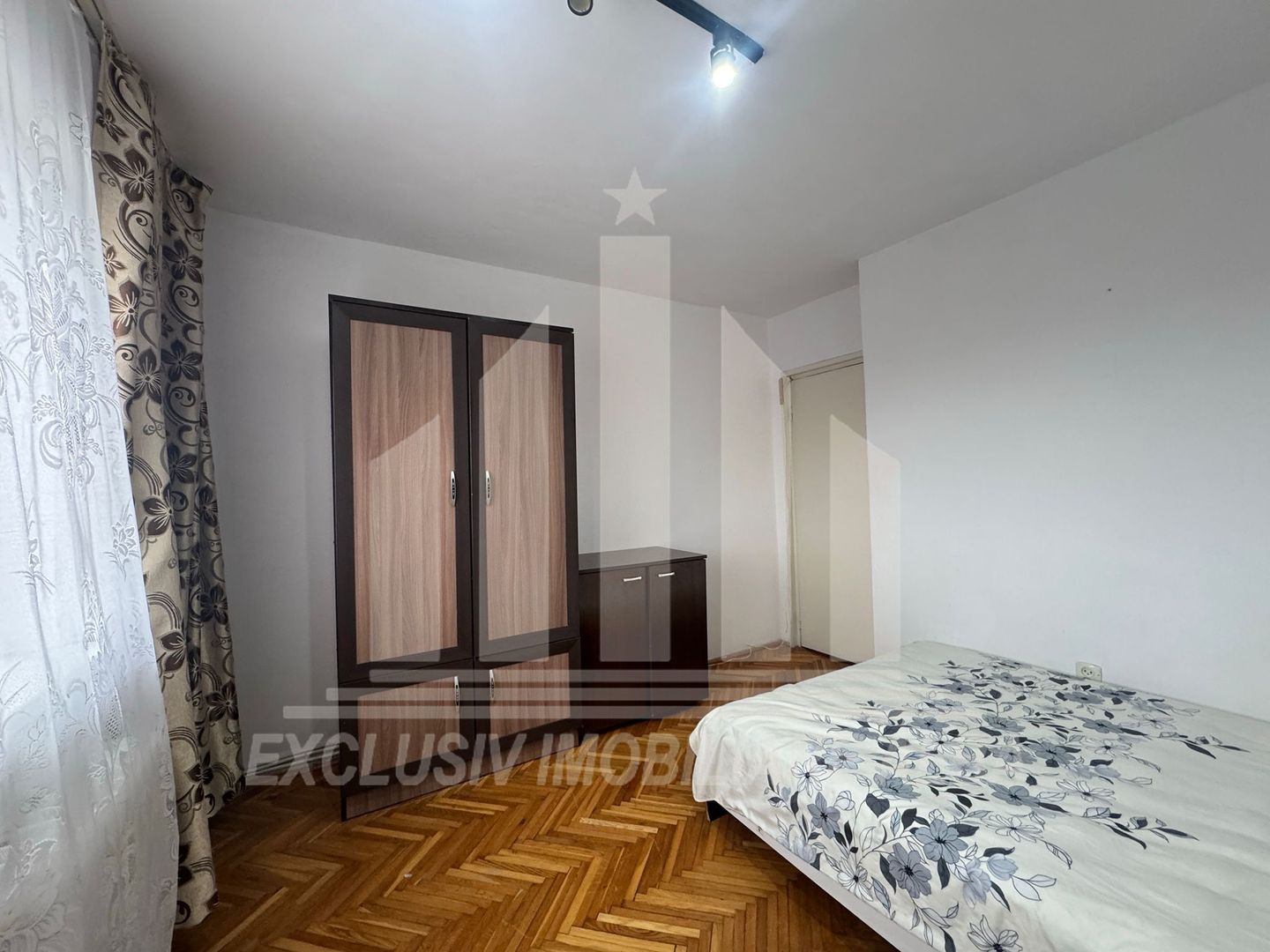 Apartament cu 2 camere decomandate, etaj intermediar, Cetate - Poză 6