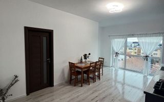 Apartament modern cu 3 camere, 2 logii, etaj 2, Central. - Poză 1