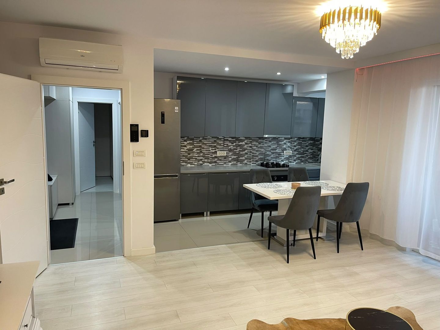 Apartament cu 2 camere + loc de parcare subteran - Aradului - Poză 3
