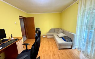 Apartament 3 camere decomandat de vanzare | Etajul 2 | Zona Micro 17 - Poză 6