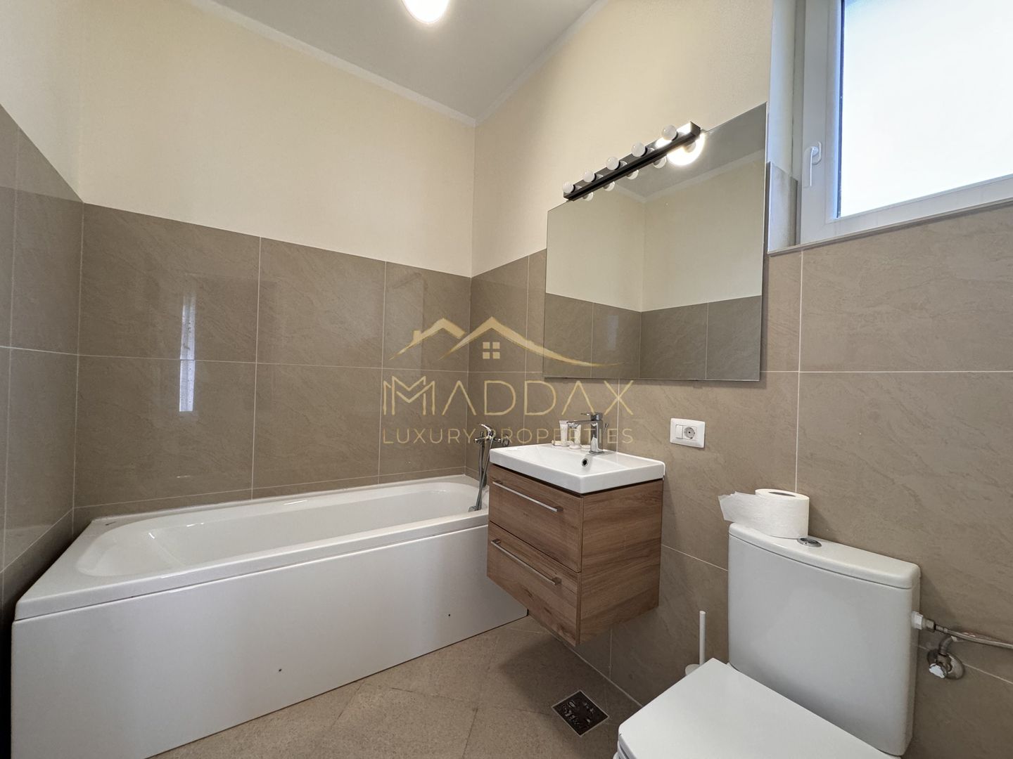 Vila 4 camere de inchiriat II Corbeanca II 2 Locuri de parcare - Poză 12