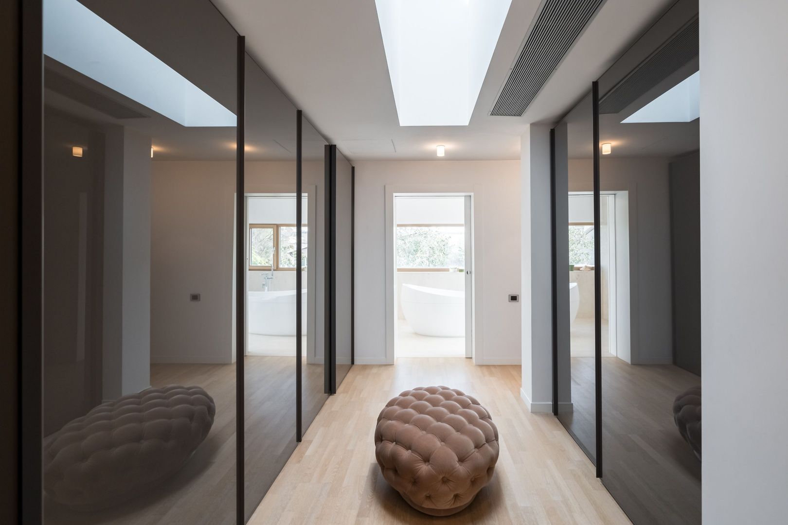 UNA DIN CELE MAI FRUMOASE CASE MODERNE DIN BUCURESTI - Poză 17