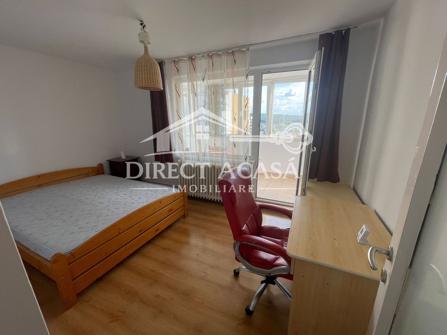 Apartament 3 camere de inchiriat-str Ciucas-Zona Dambu - Poză 1