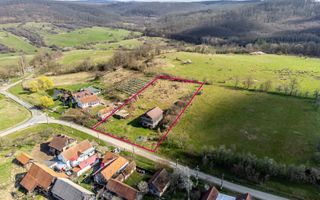 Cabană pe 3 niveluri - zonă spectaculoasă - Pătârș - COMISION 0% - Poză 3