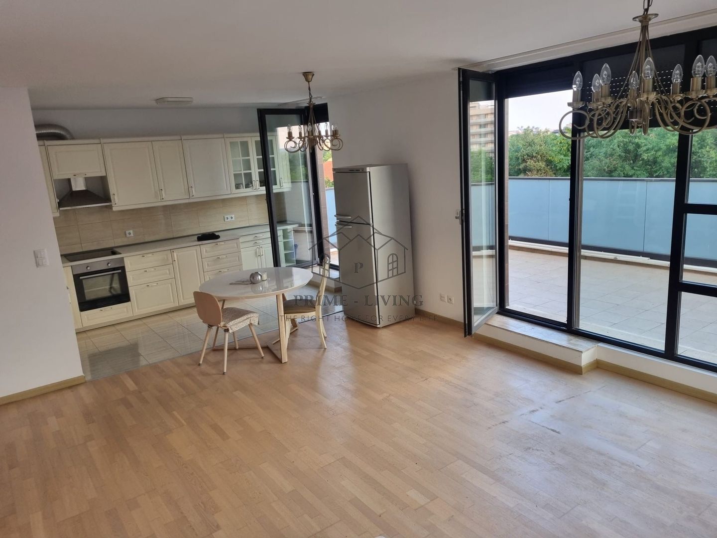 APARTAMENT COCHET CU 3 CAMERE LA INCHIRIERE IN ZONA GRADINA ZOO - Poză 2