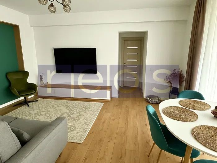 APARTAMENT 3 CAMERE DE VÂNZARE + CURTE PROPRIE + 2 LOCURI DE PARCARE - Poză 7