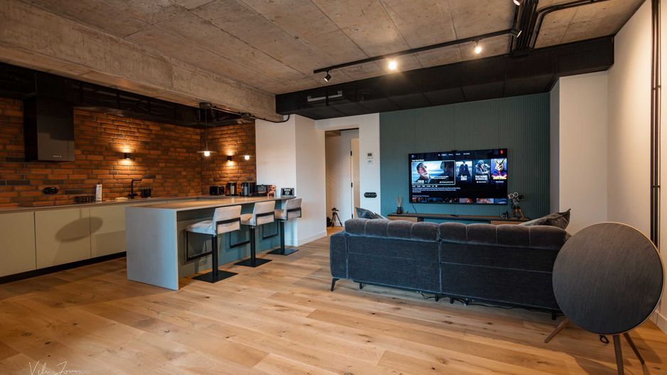 2 Camere PREMIUM || Parter cu Grădină 26mp || Brick Loft - Poză 1