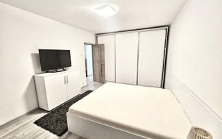 Vand apartament  3 camere - Poză 3