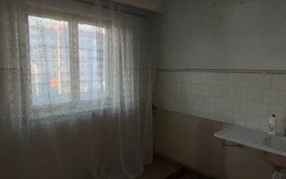 Apartament 3 camere de renovat la etaj 2 in Alba Iulia de Vânzare - Poză 4