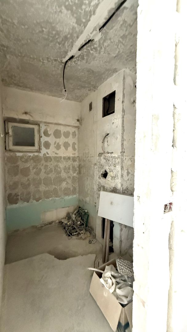 APARTAMENT SPATIOS CU VEDERE PE 2 PARTI - Poză 15