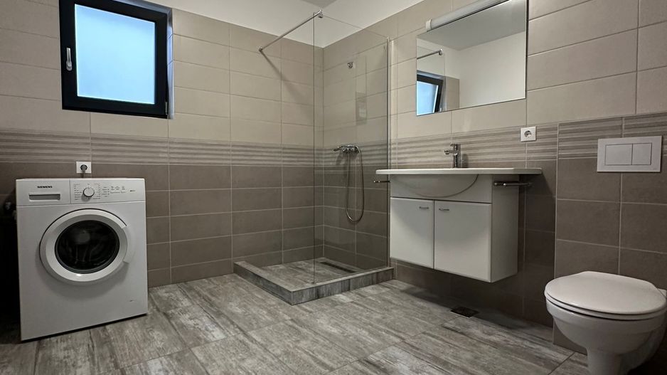 Apartament 4 camere,2băi,bloc NOU,1 parcare,zona 7 Noiembrie - Poză 5