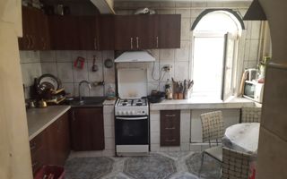Apartament 3 camere, decomandat, parter - Poză 2