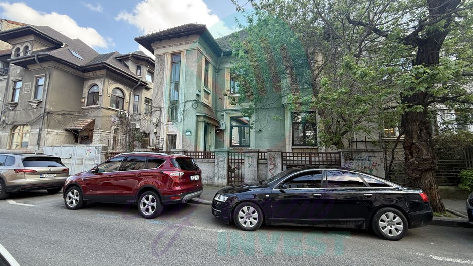 Eleganta, stil si mult potential intr-un apartament interbelic de 3 camere - Poză 16