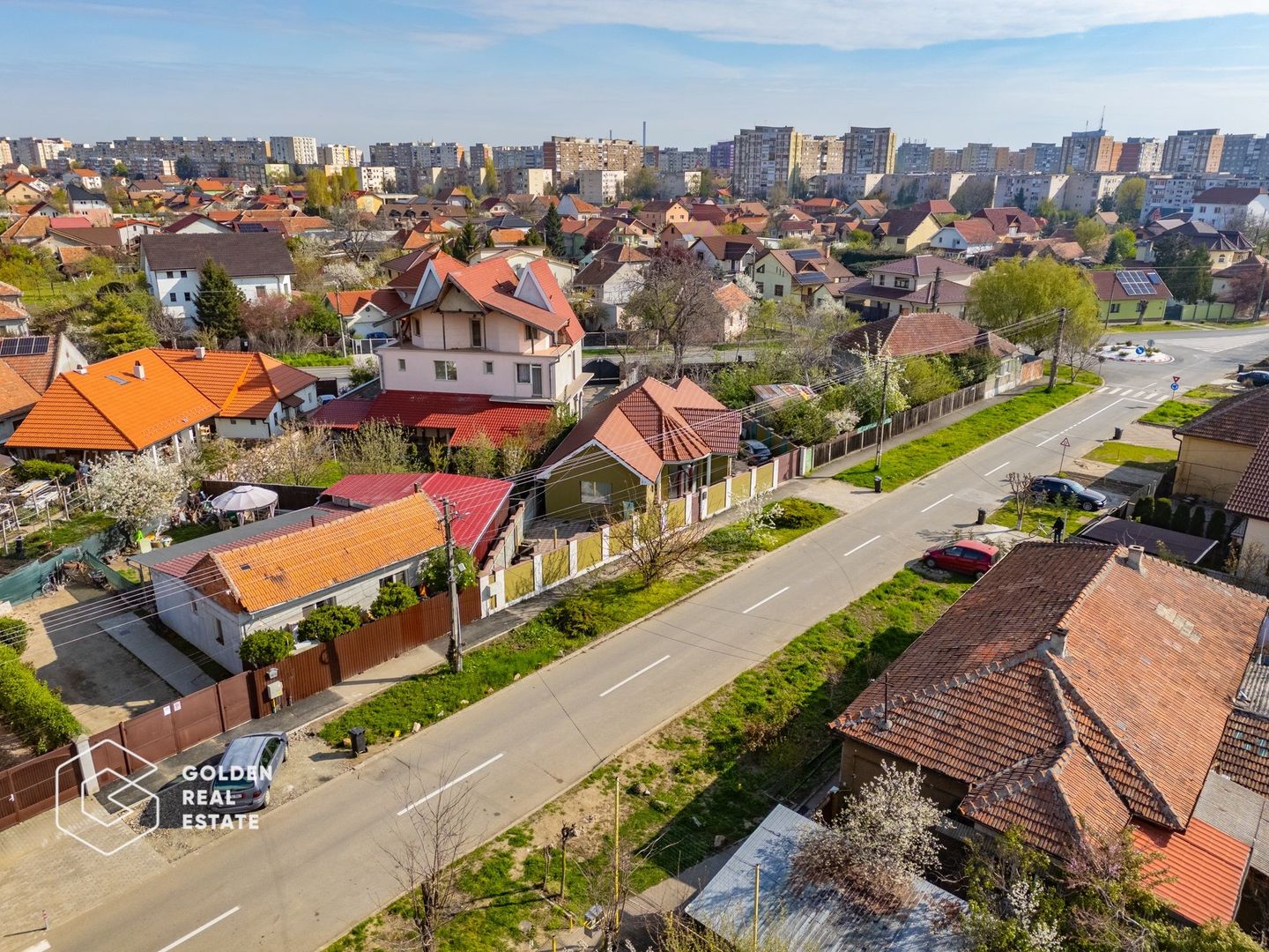 Casa spatioasa cu piscina si teren generos in Bujac - Poză 21