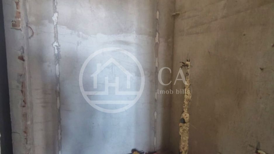Spatiu comercial cu 6 camere de vanzare in Sanmartin Bihor - Poză 4