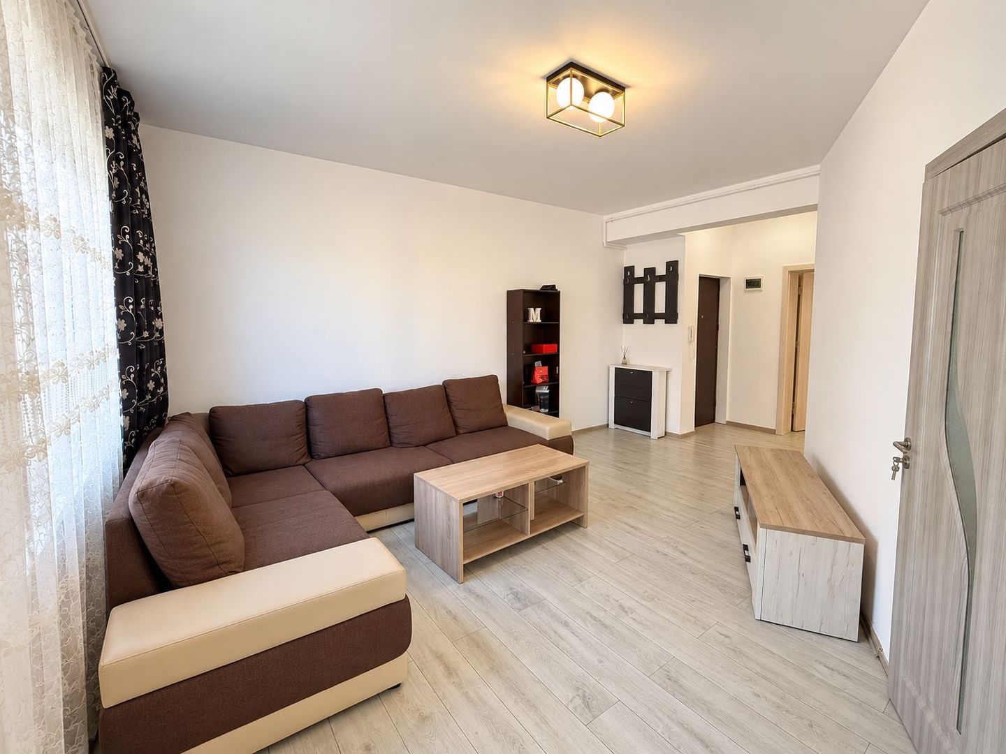 Soarelui – Str. Mureș | 2 Camere | 55 mp | Etaj 1 | Parcare - Poză 2