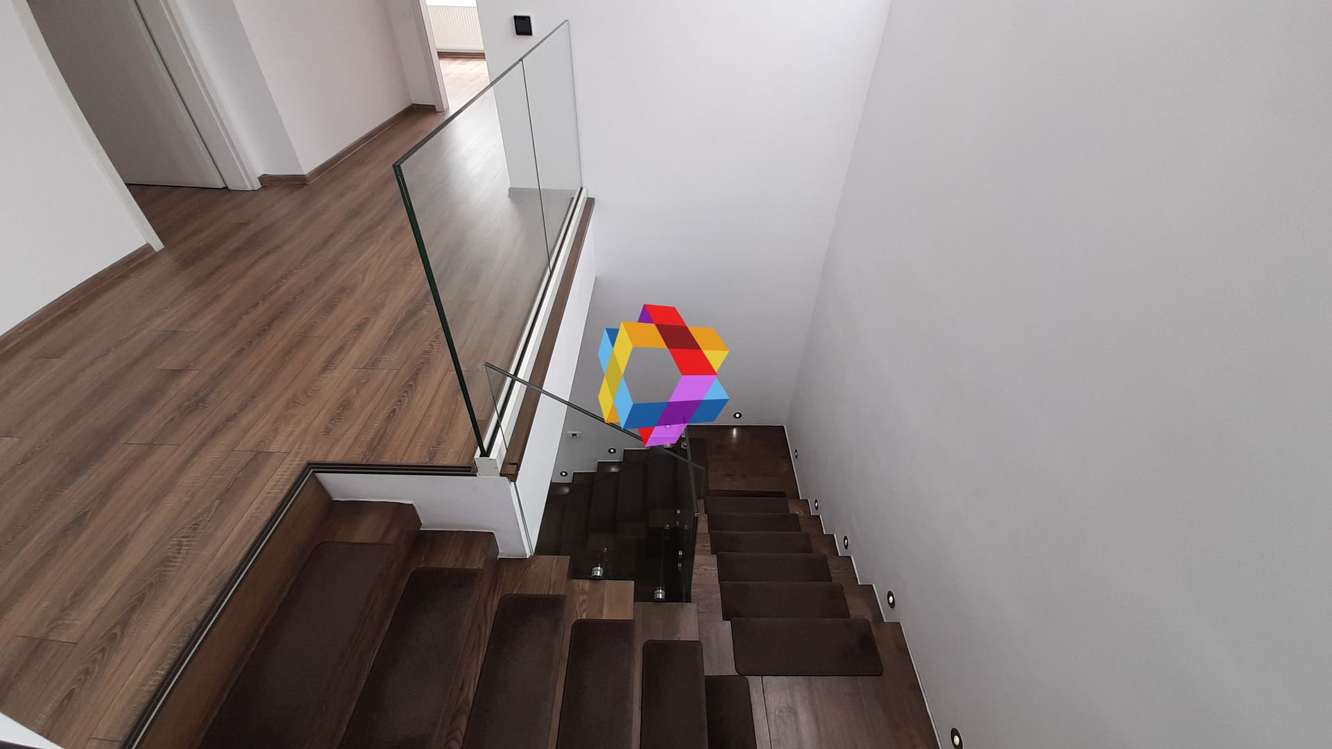 Spatiu de birouri deosebit - 160 mp - Poză 3