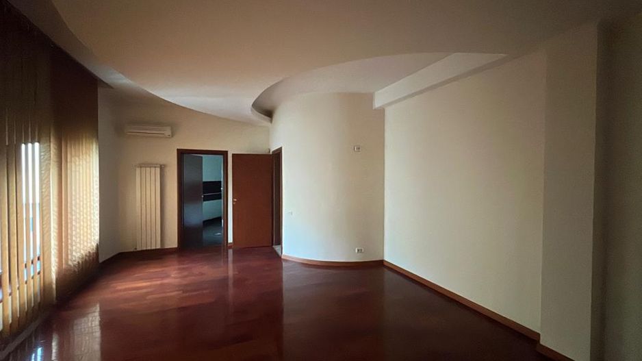 Confort și liniște aproape de școli - Casă privată, disponibilă! - Poză 8