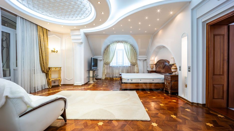 Se oferă spre chirie casă exclusivistă amplasată în Centul orașului - Poză 24