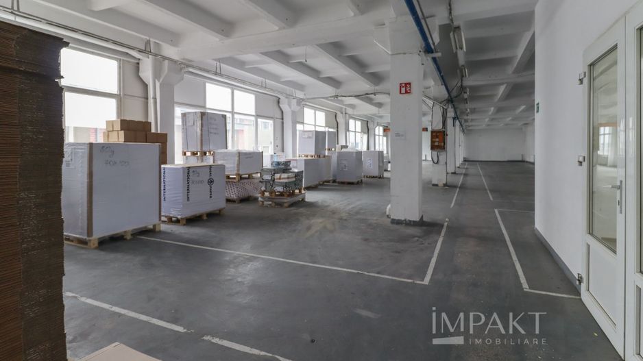 Hala de 614 mp la inchiriat open-space zona Piata 1 Mai - Poză 2